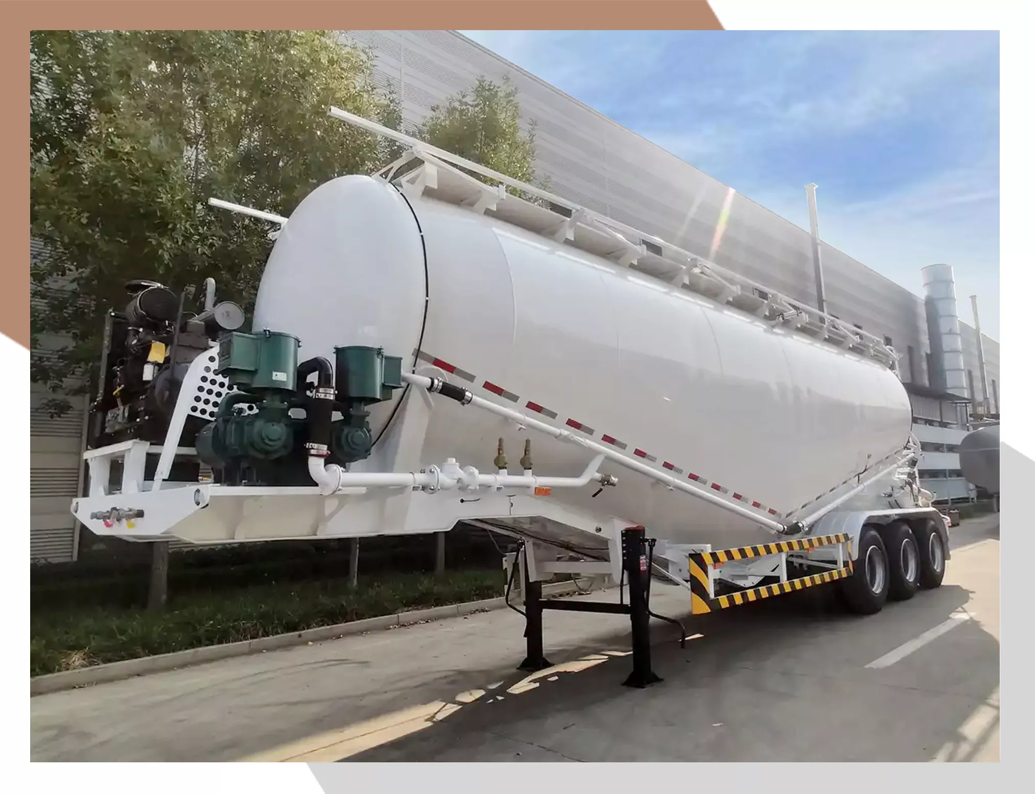 —Cement powder tanker—